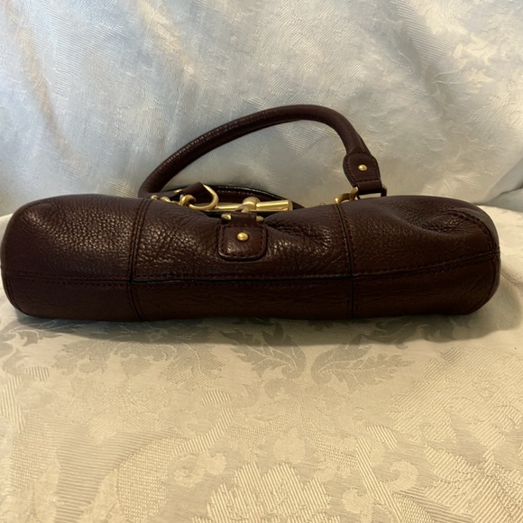 Charles David Leather Handbag and Dust Bag PRICE DROP - Picture 5 of 15